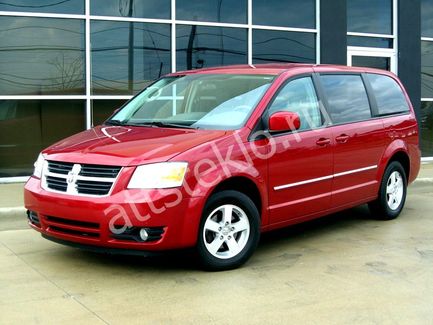 Автостекла Dodge Caravan V c установкой в Москве